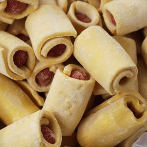 ENROLADINHOS SALSICHA